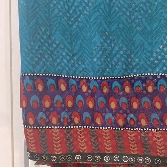 Saree with blouse - Picture 2 of 5